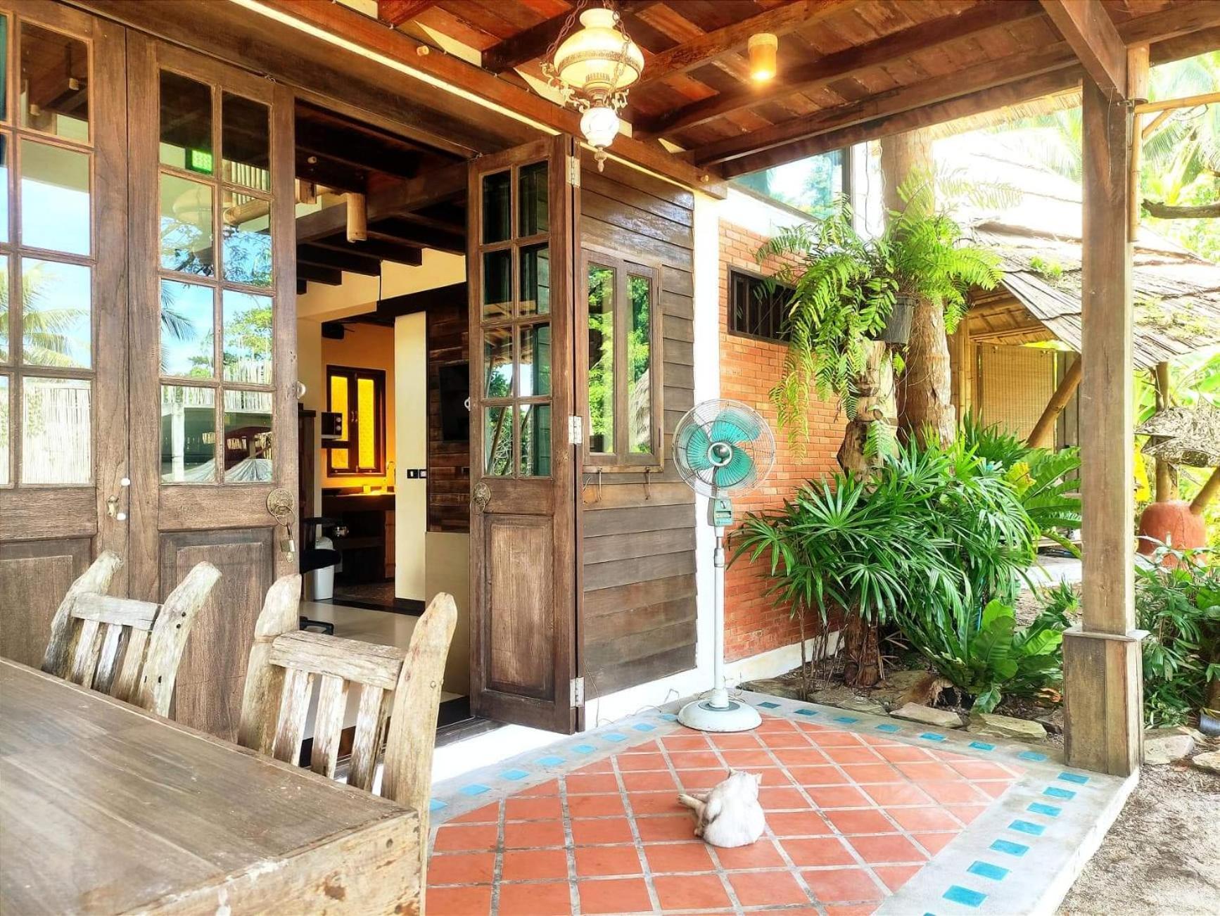 Relax House Lanta Old Town Hotel Ko Lanta Kültér fotó